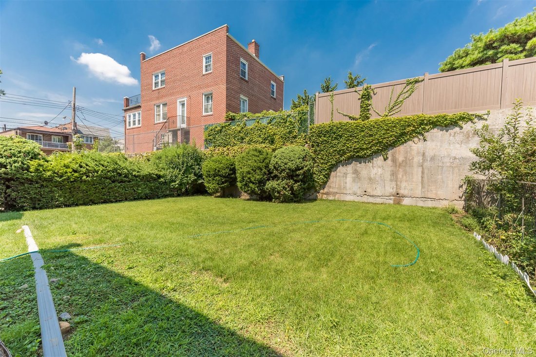House in New York, New York, United States 3 - 17569492