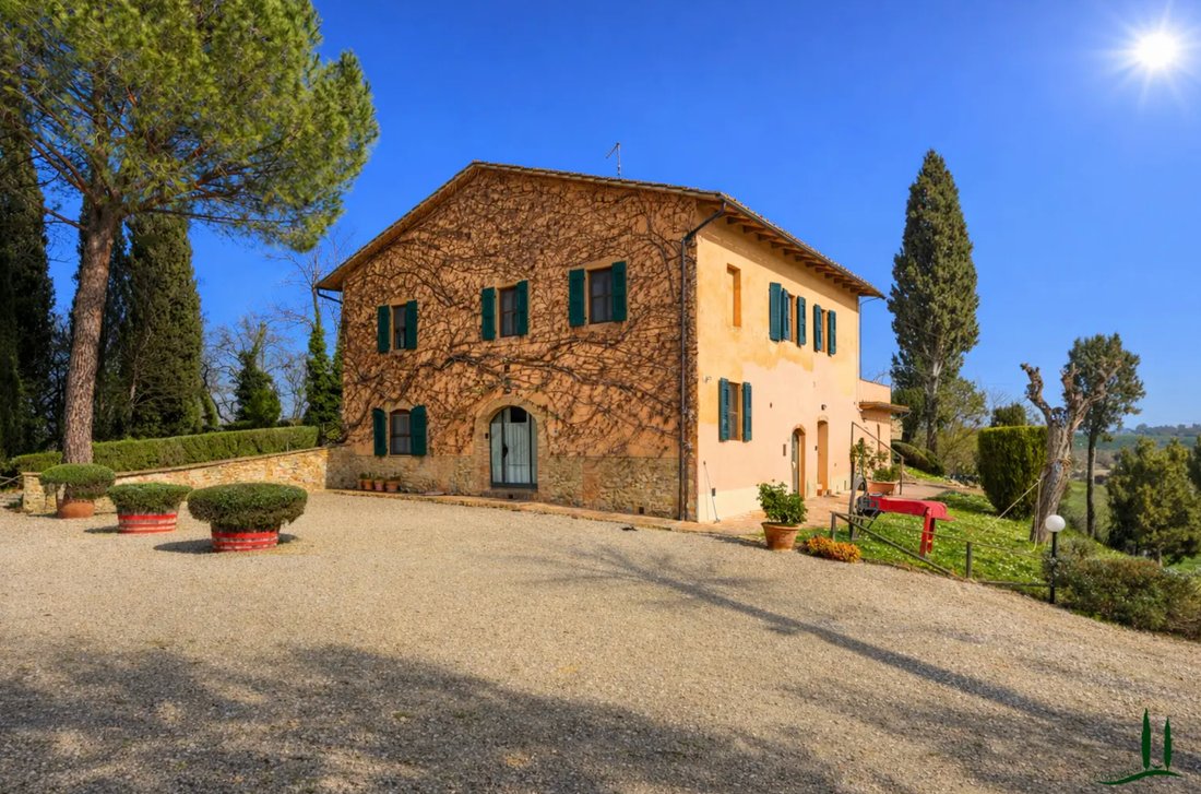 Farm Ranch in San Gimignano, Tuscany, Italy 4 - 17562396