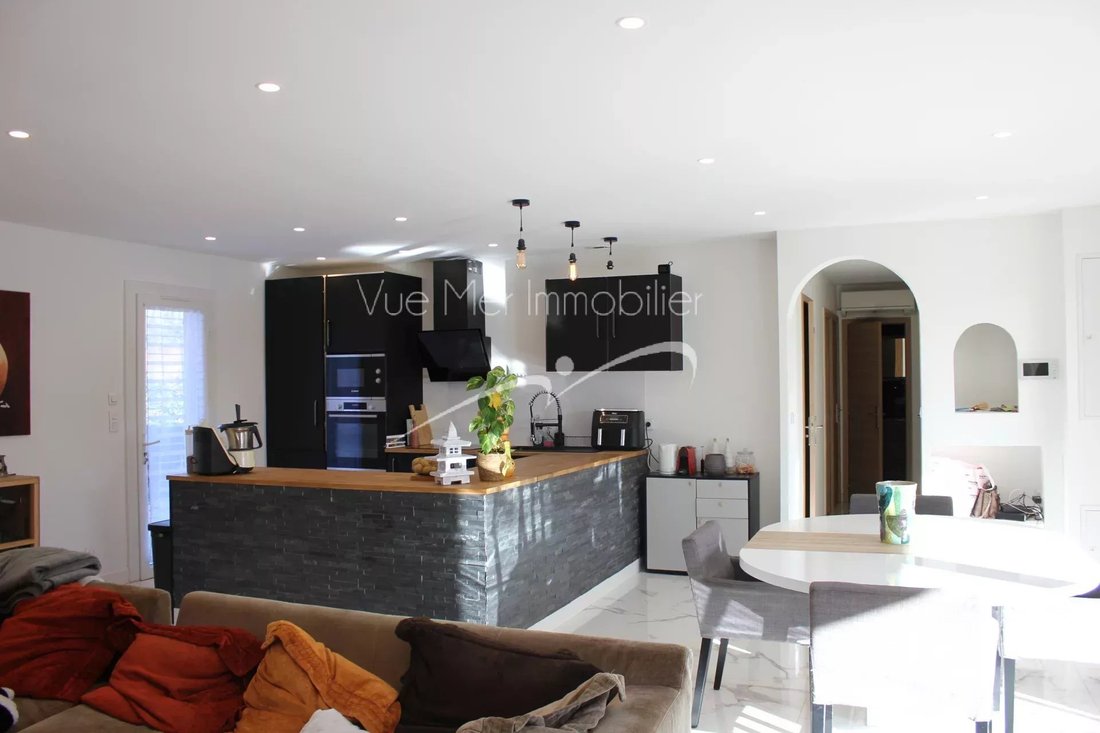 Villa in Nord Est, Bormes-les-Mimosas, France 5 - 17558058