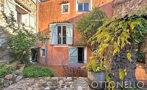 Villa in Village, Roquebrune-sur-Argens, France 1
