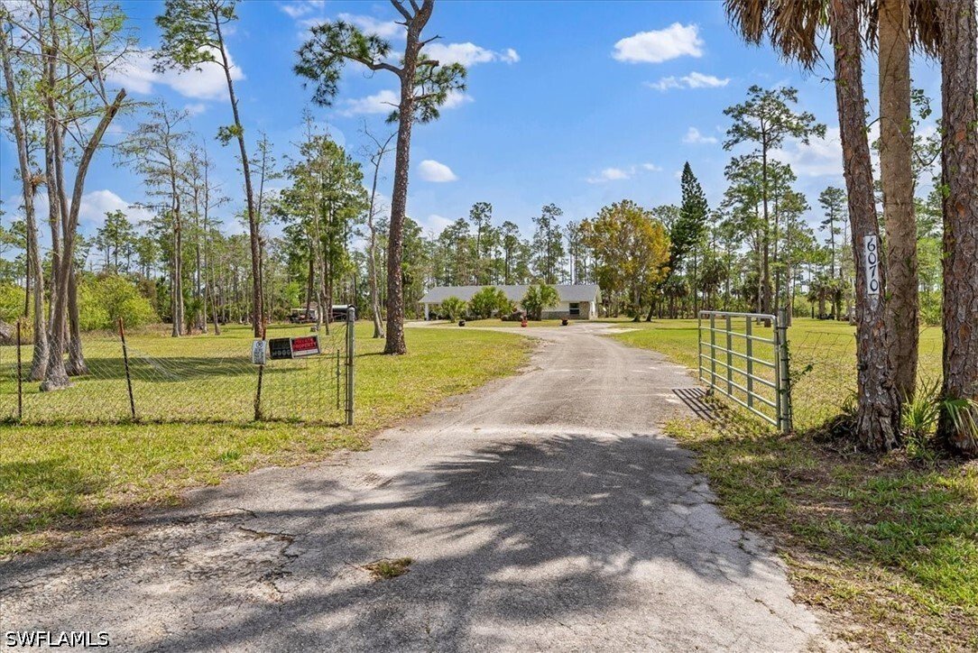House in Naples, Florida, United States 4 - 17557083