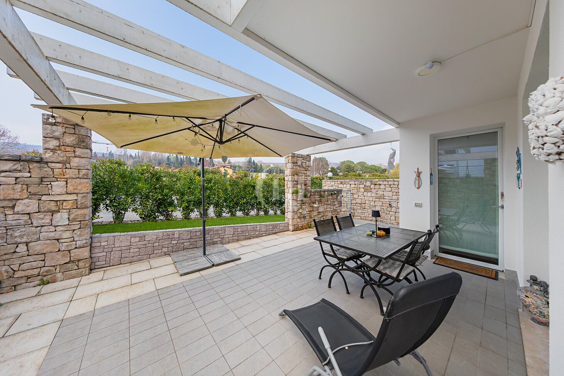 Apartment in Historic Center, Padenghe sul Garda, Lombardy 1 - 17567223