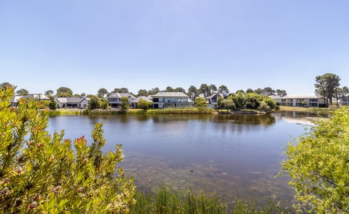 Townhouse in Pearl Valley Golf Estate and Spa, Western Cape, South Africa 1