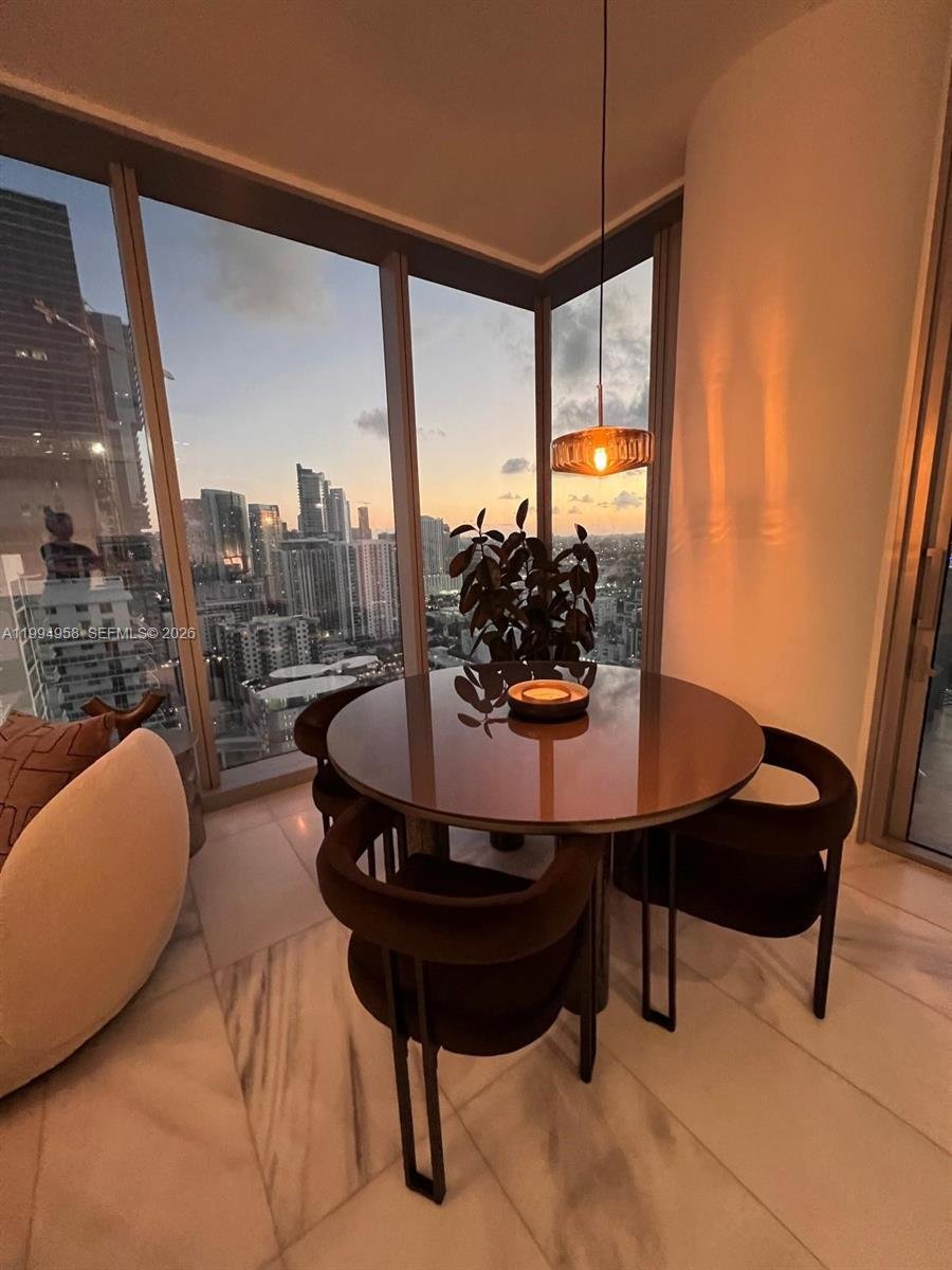 Condo in Miami, Florida, United States 5 - 17565519