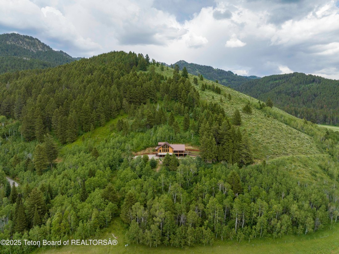 House in Freedom, Wyoming, United States 1 - 17560127