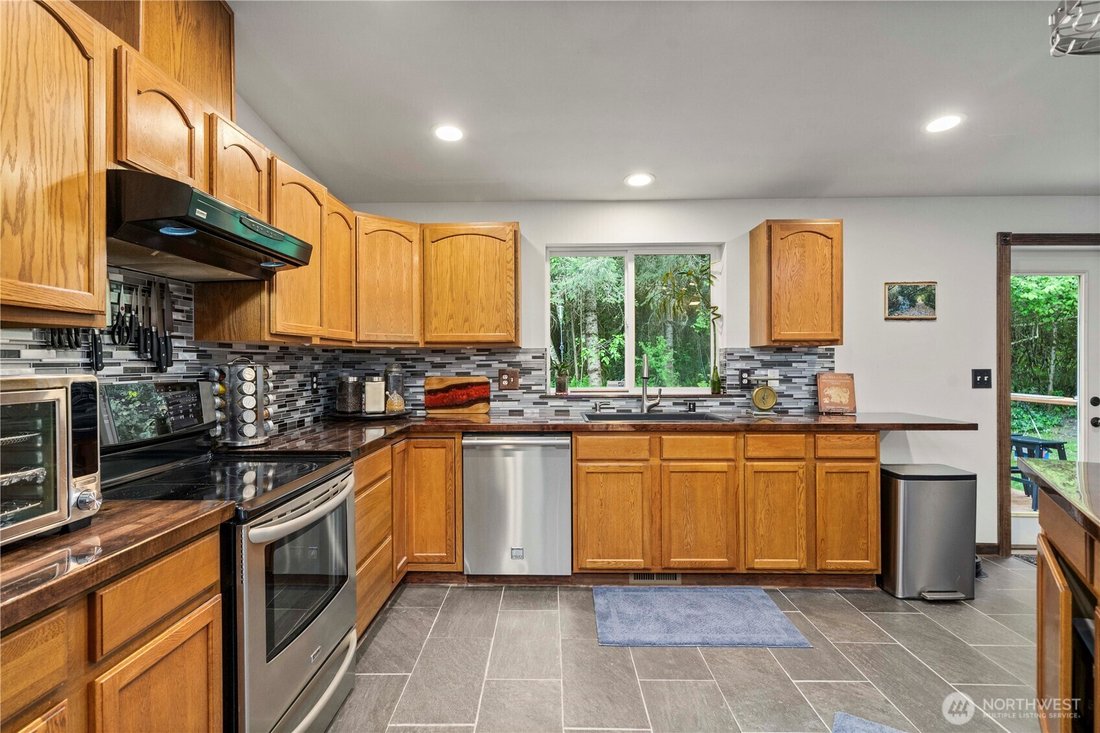 House in Graham, Washington, United States 5 - 17557395