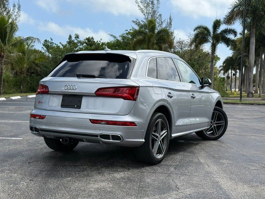 Suv in Pompano Beach, FL, United States 3 - 17561336
