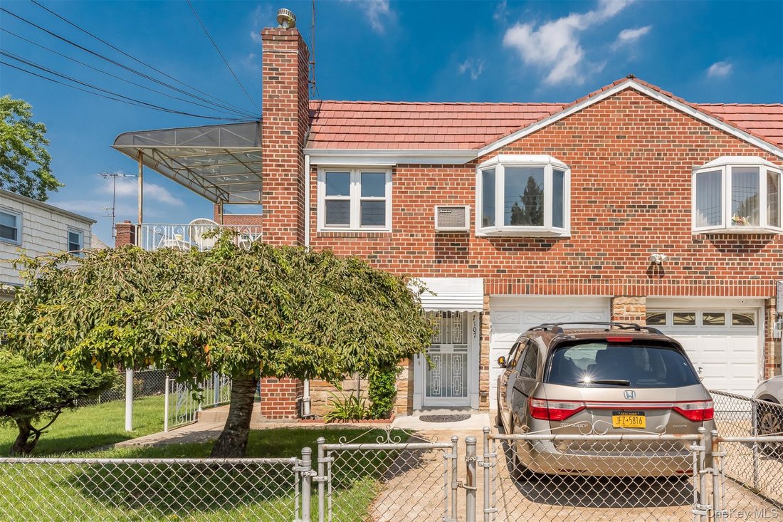 House in New York, New York, United States 1 - 17569492