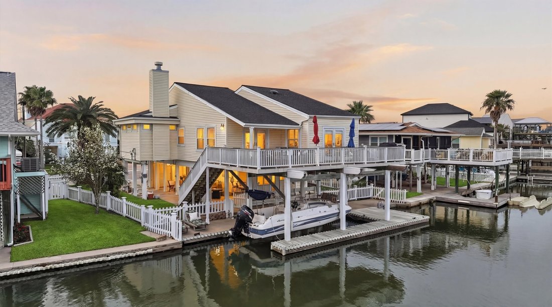 House in Galveston, Texas, United States 1 - 17557368