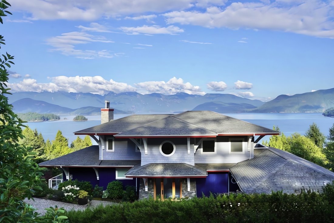 House in Gibsons, British Columbia, Canada 1 - 17452472