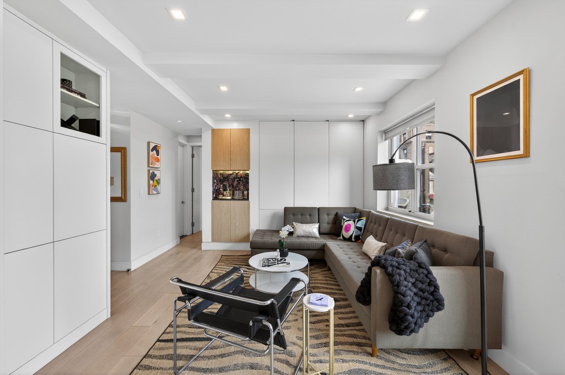 Co Op in New York, New York, United States 3 - 17564270