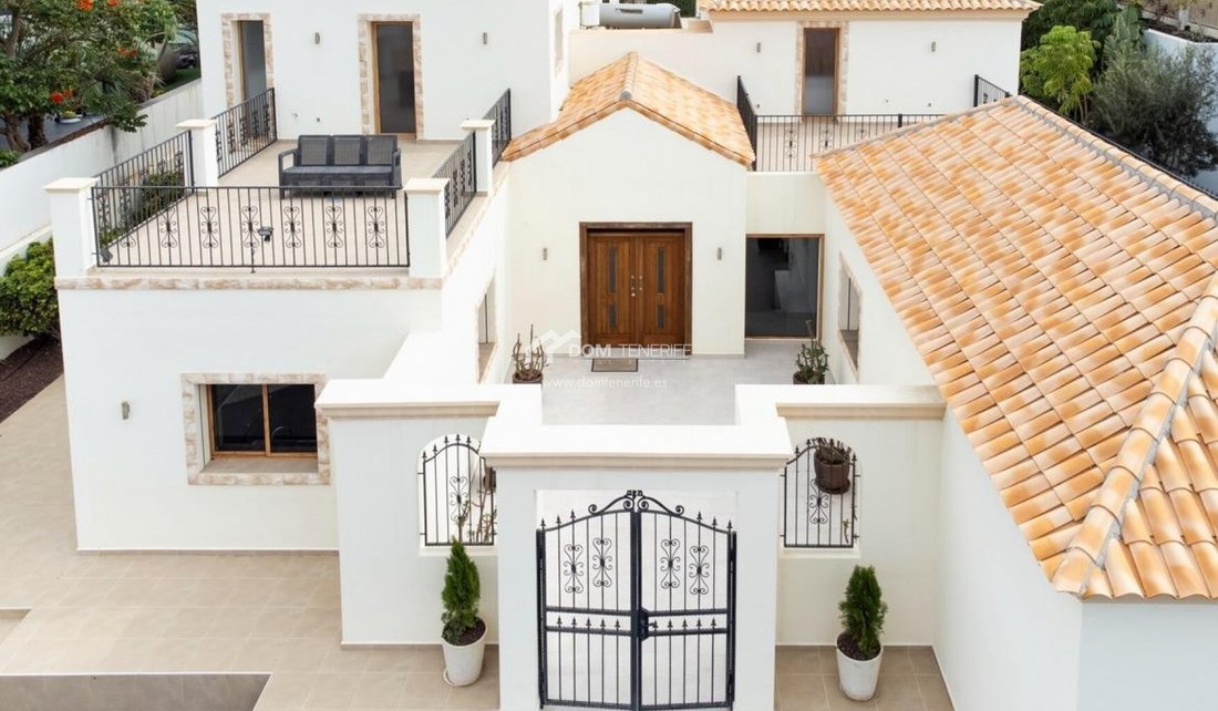 Villa in La Caleta, Adeje, Canary Islands 4 - 17562234