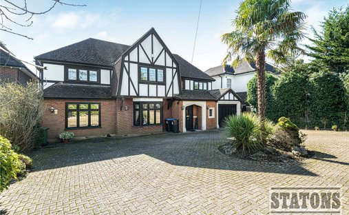 House in Ferney Hill, Enfield, England 1