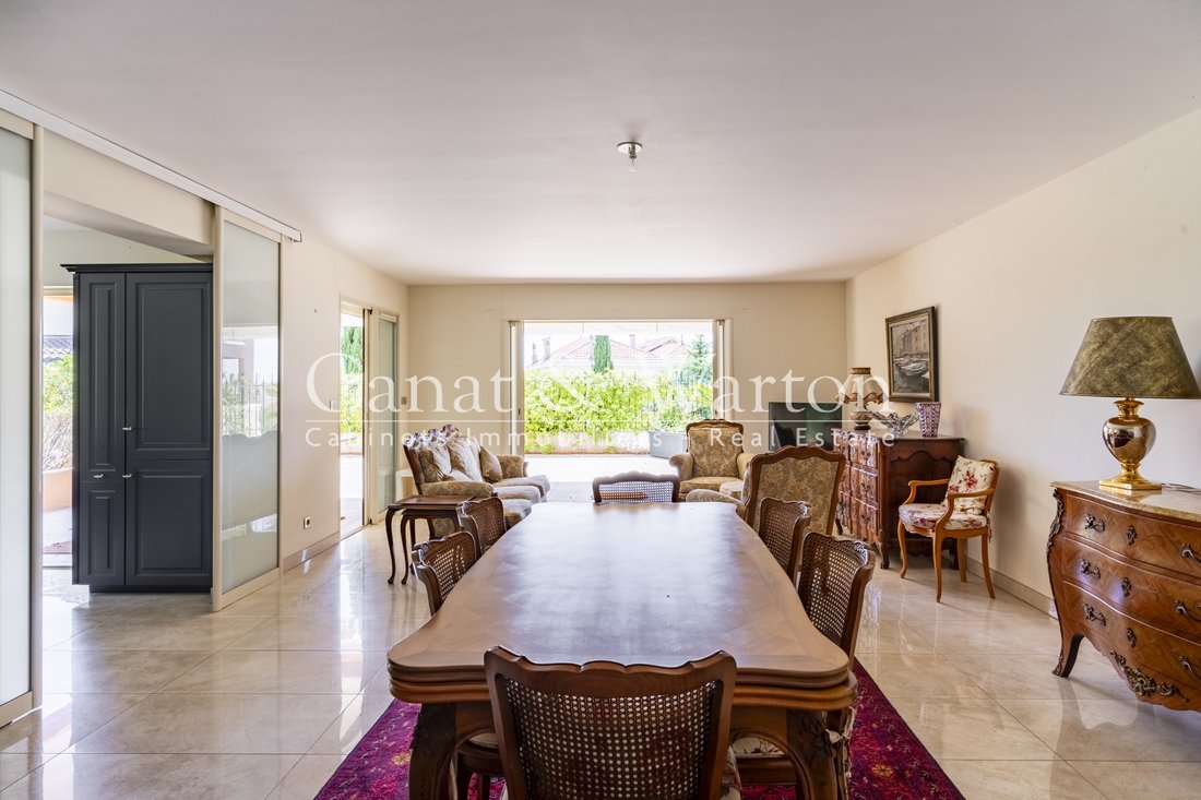Apartment in Aguillon, Toulon, France 5 - 17560671
