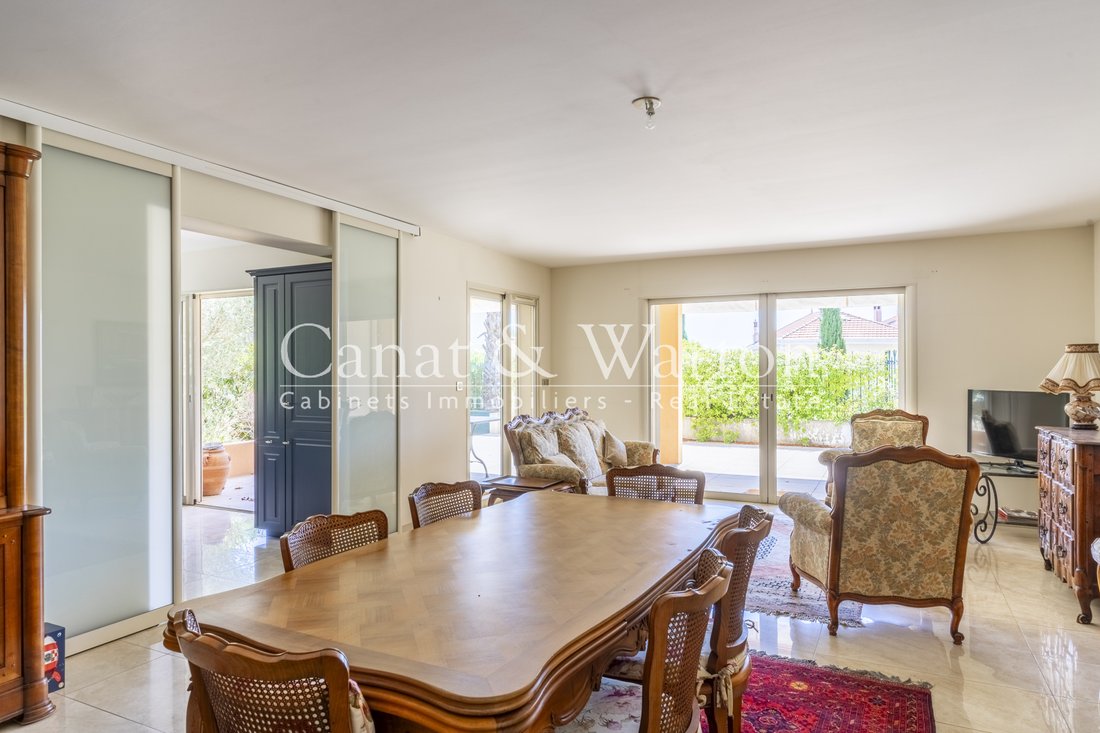 Apartment in Aguillon, Toulon, France 2 - 17560671