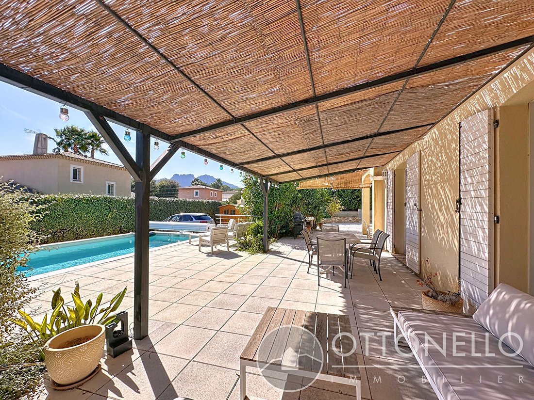 Villa in Ecarts, Roquebrune-sur-Argens, France 1 - 17556661