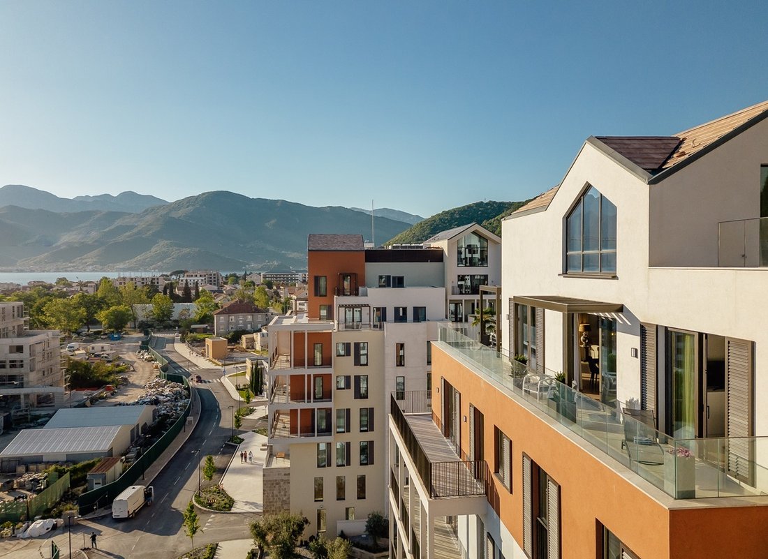 Penthouse in Tivat, Tivat Municipality, Montenegro 4 - 17556746