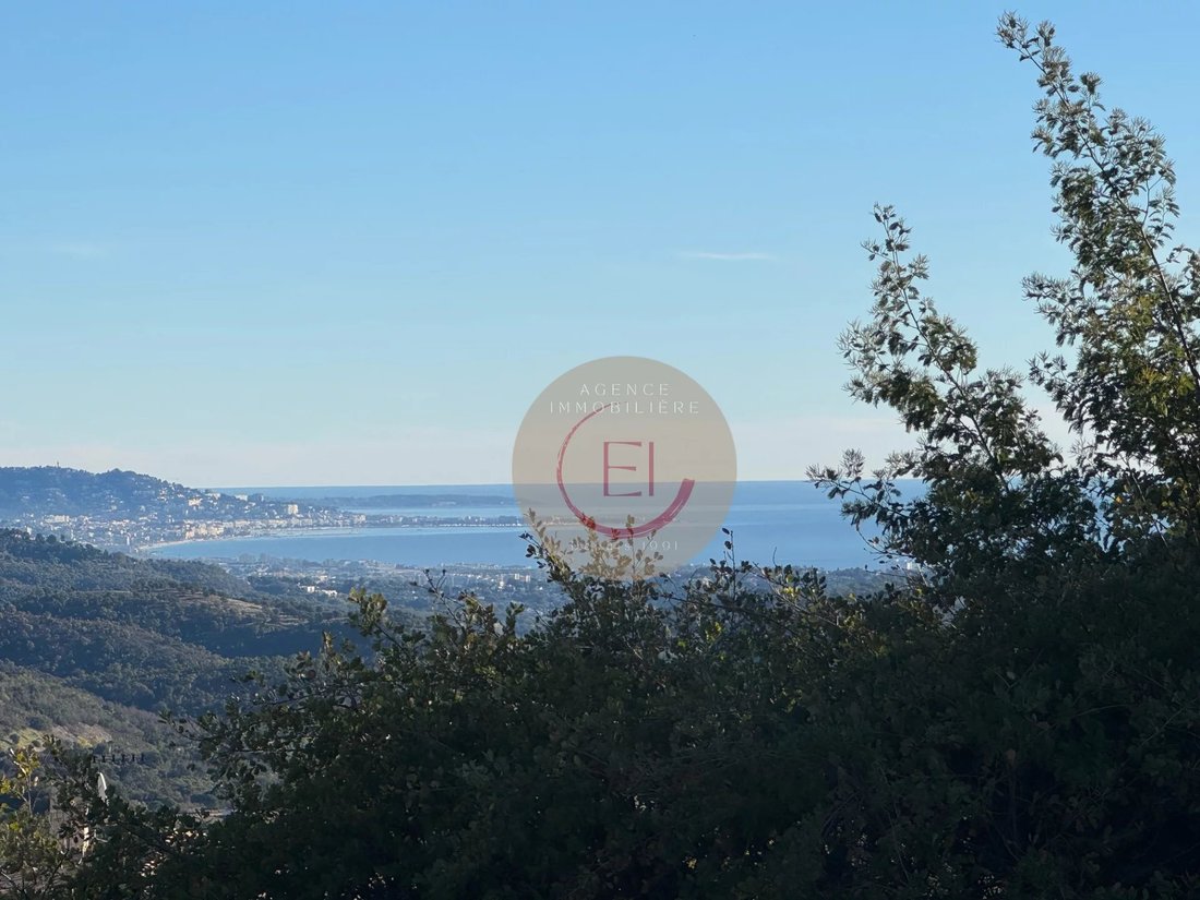 Villa in Les Adrets-de-l'Estérel, Provence-Alpes-Côte d'Azur, France 2 - 16707027
