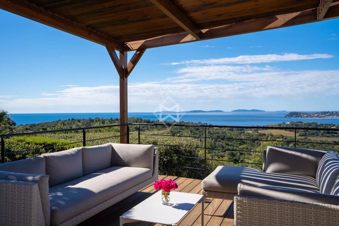 Villa in La Croix-Valmer, Provence-Alpes-Côte d'Azur, France 4 - 16231221