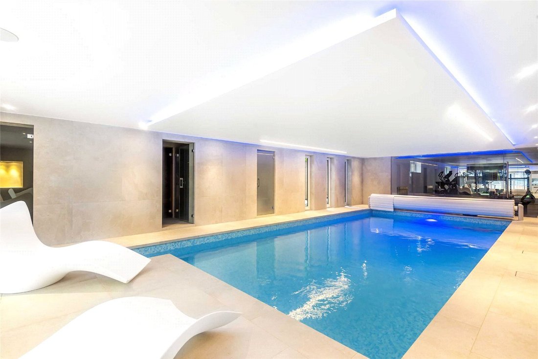 House in Cuffley, Northaw, England 2 - 17564014