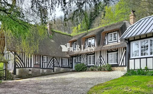 House in Tourville-sur-Pont-Audemer, Normandy, France 1