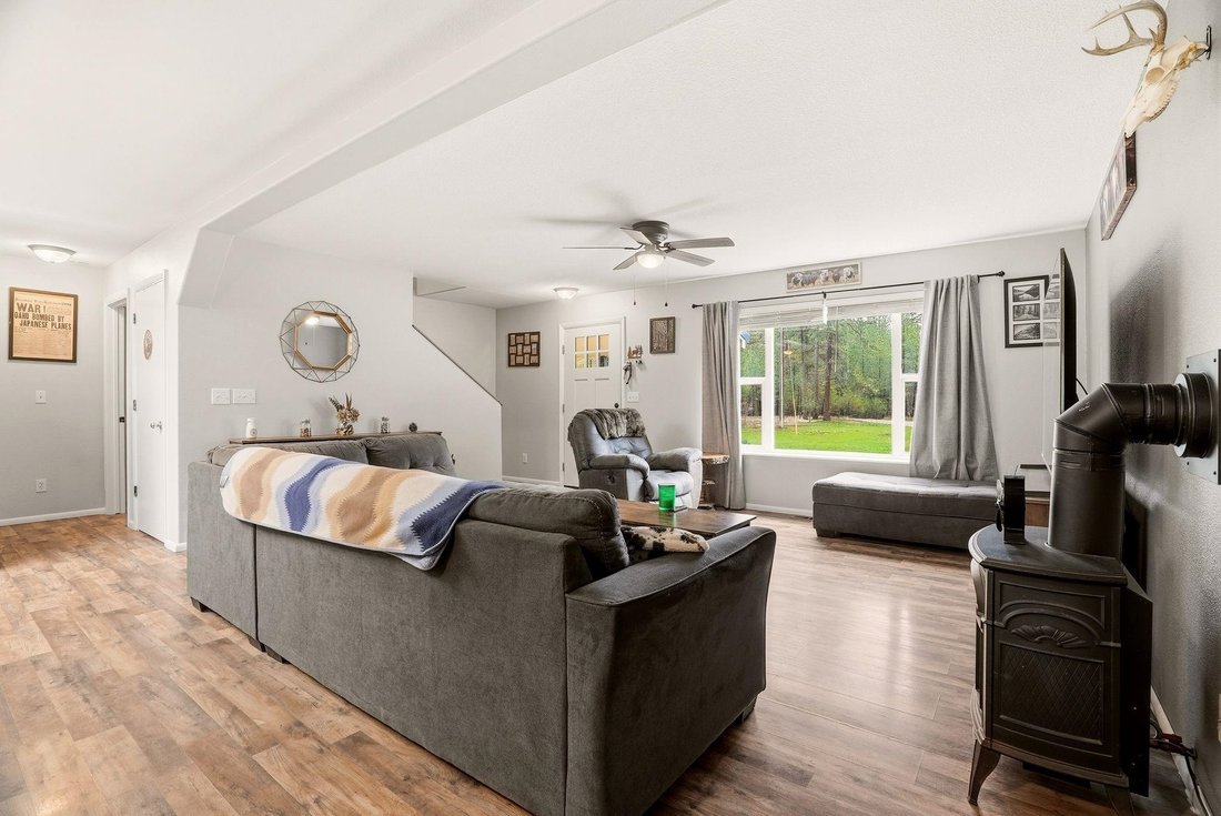 House in Springdale, Washington, United States 2 - 17559561