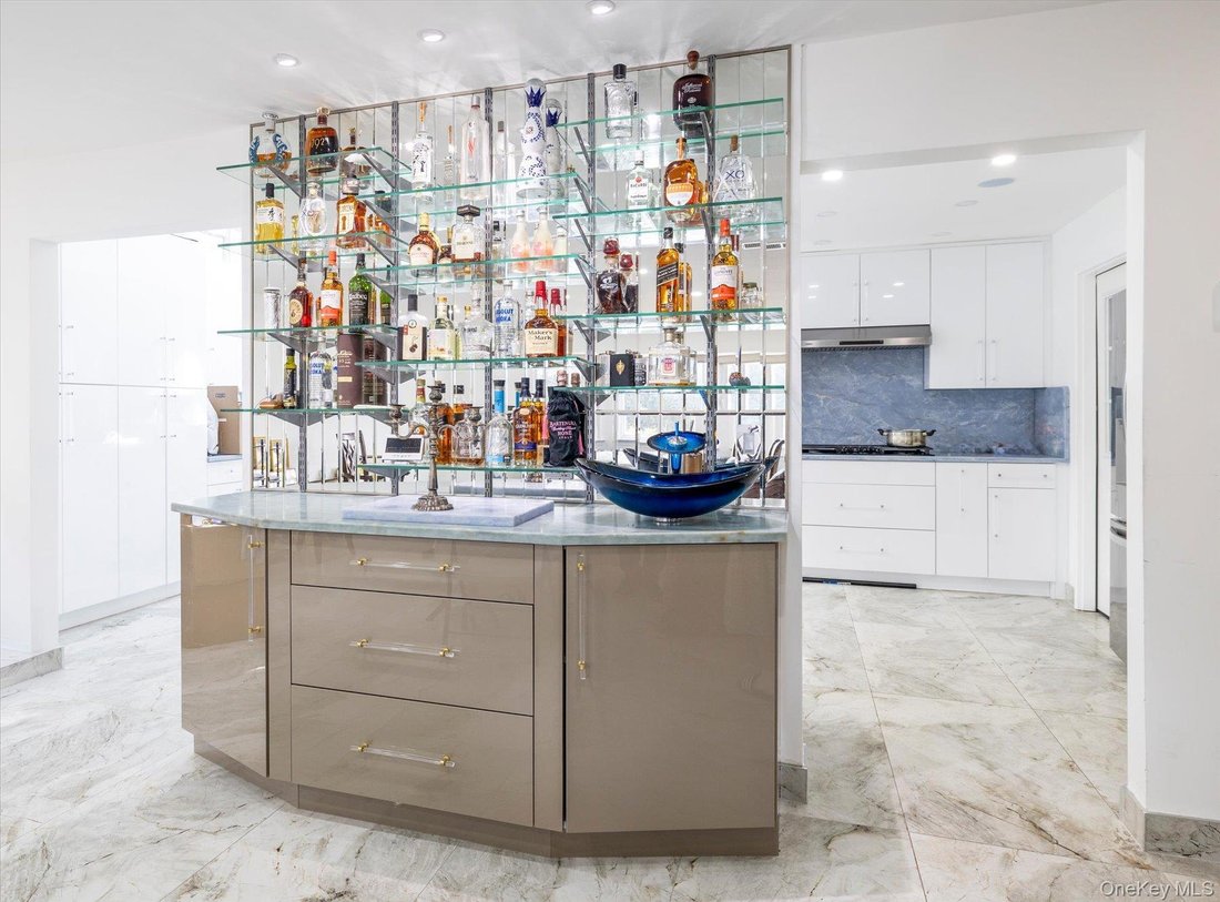 House in East Rockaway, New York, United States 5 - 17504023