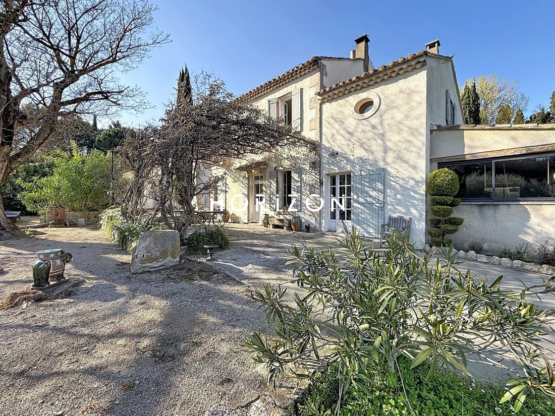 Country House in Saint-Rémy-de-Provence, Provence-Alpes-Côte d'Azur, France 4 - 17561884