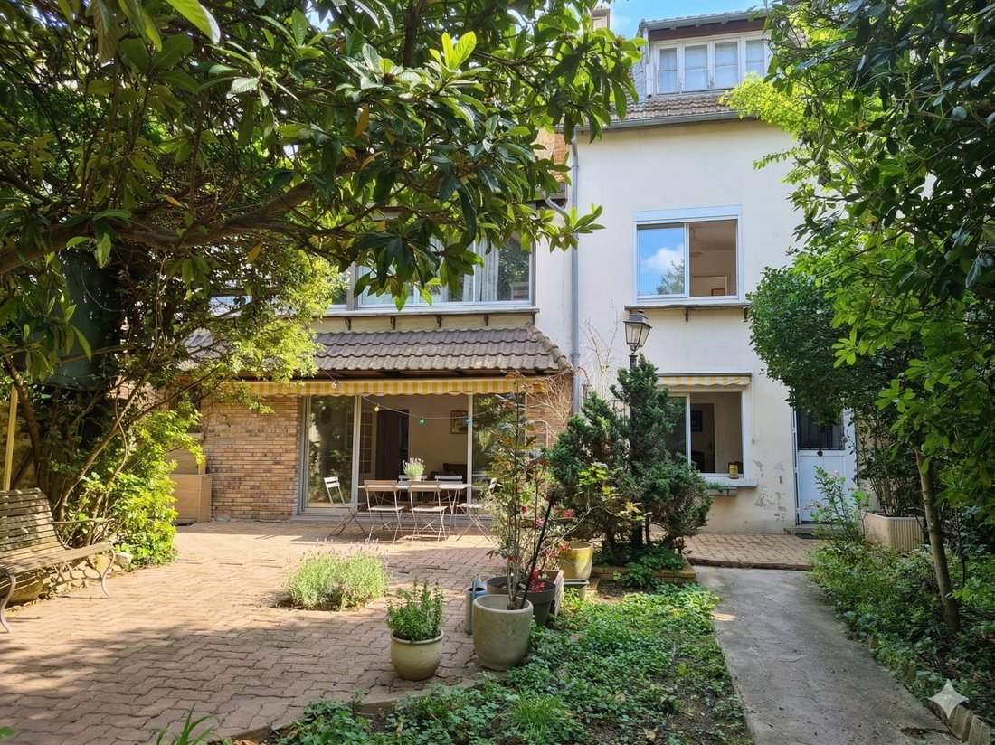 House in La Frette-sur-Seine, Ile-de-France, France 1 - 17566870