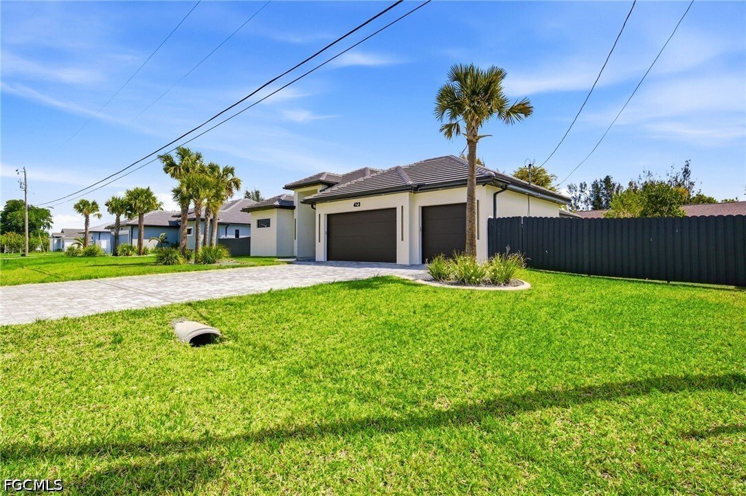 House in Cape Coral, Florida, United States 3 - 17560215