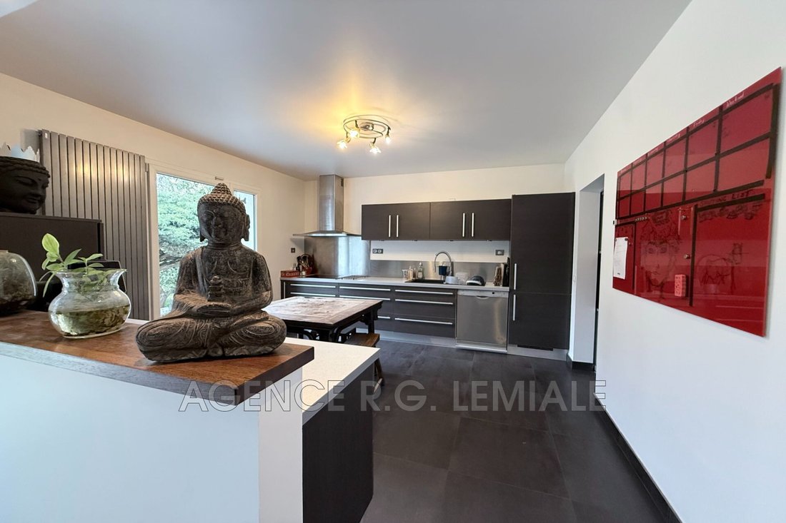 Villa in Charlemagne, Maisons-Laffitte, France 5 - 17567238