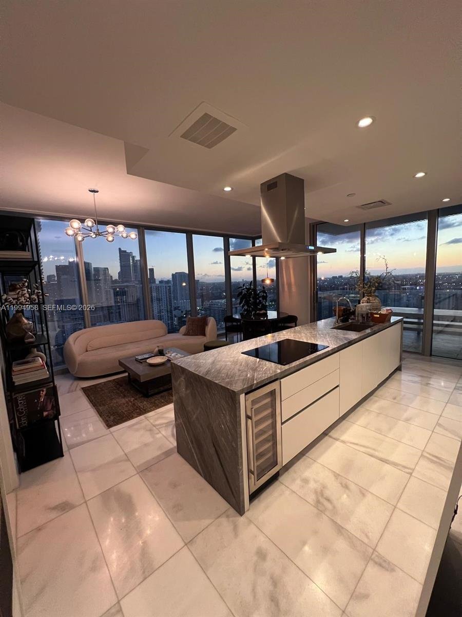 Condo in Miami, Florida, United States 3 - 17565519