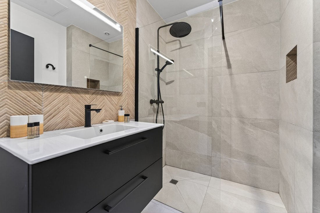 Apartment in Saint Louis, Saint-Mande, France 5 - 17562360