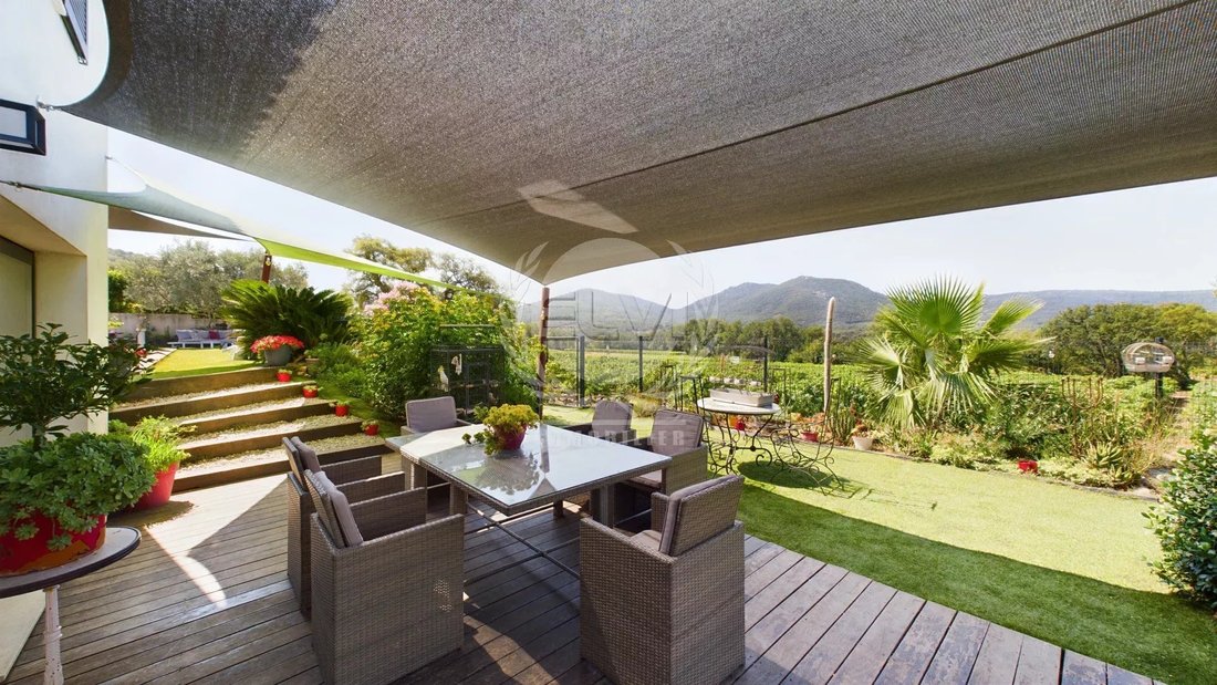House in Le Plan-de-la-Tour, Provence-Alpes-Côte d'Azur, France 3 - 17561050