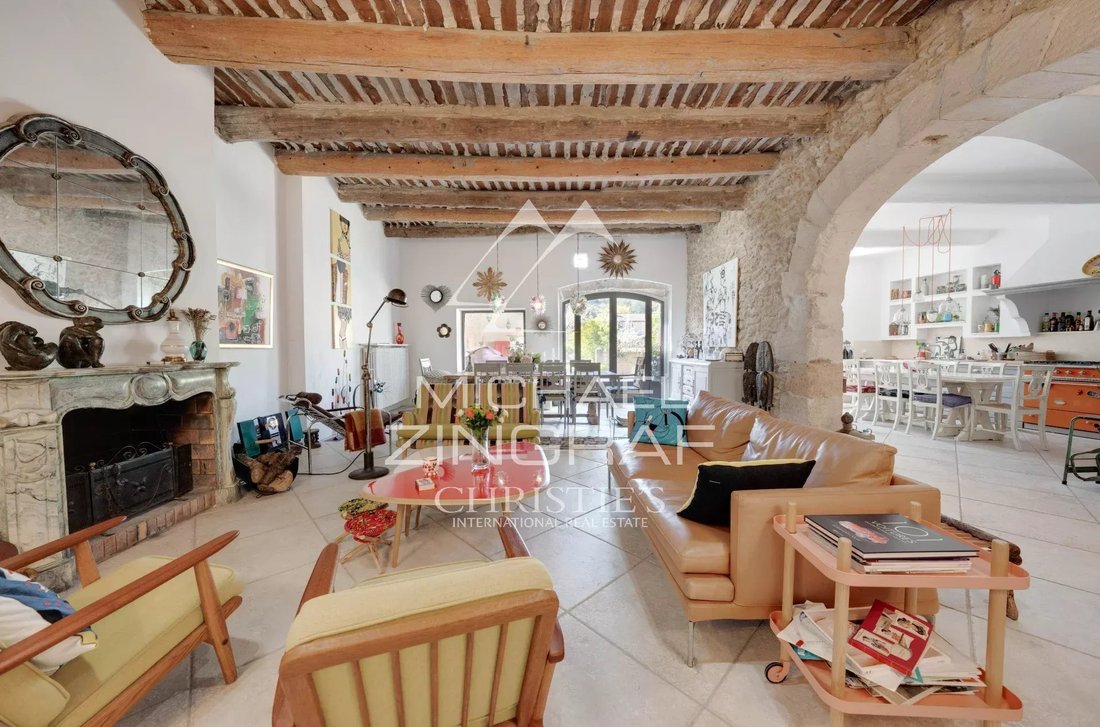 House in Vernègues, Provence-Alpes-Côte d'Azur, France 1 - 17564256