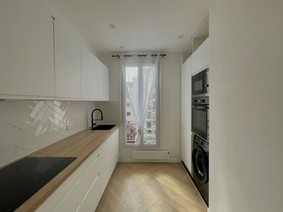 Apartment in Hôtel de Ville-Planchette, Levallois-Perret, France 2 - 17557847