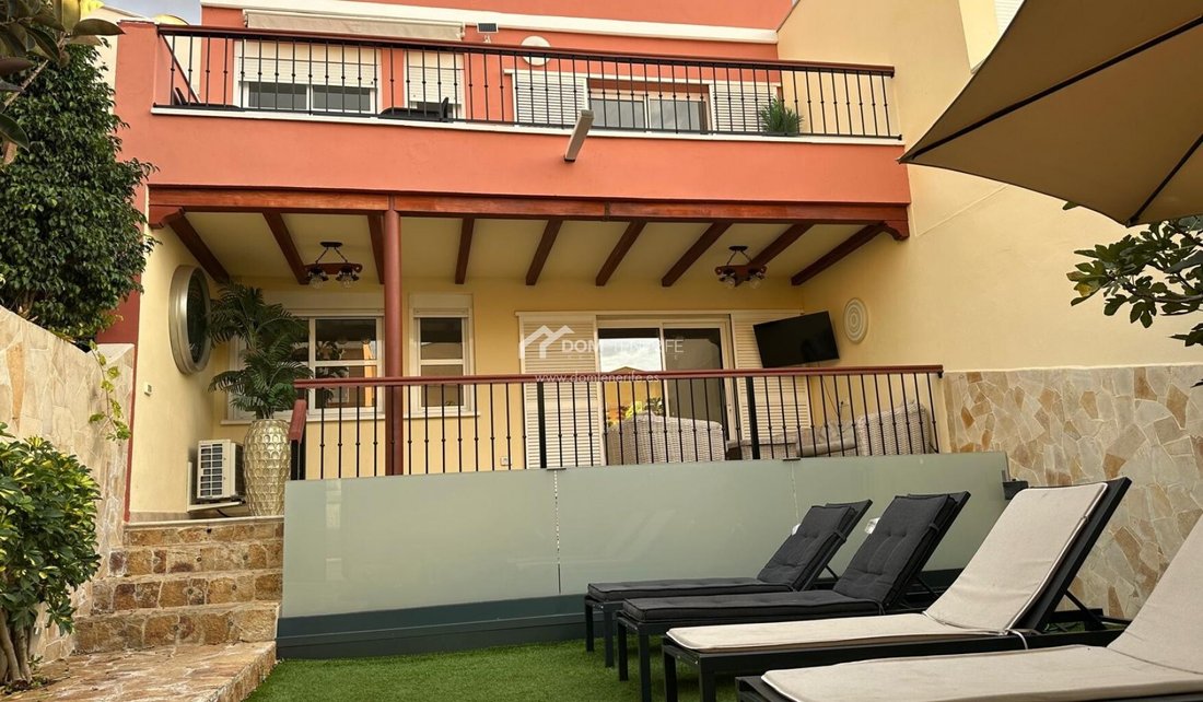 Townhouse in Costa Adeje, Adeje, Canary Islands 1 - 17556998