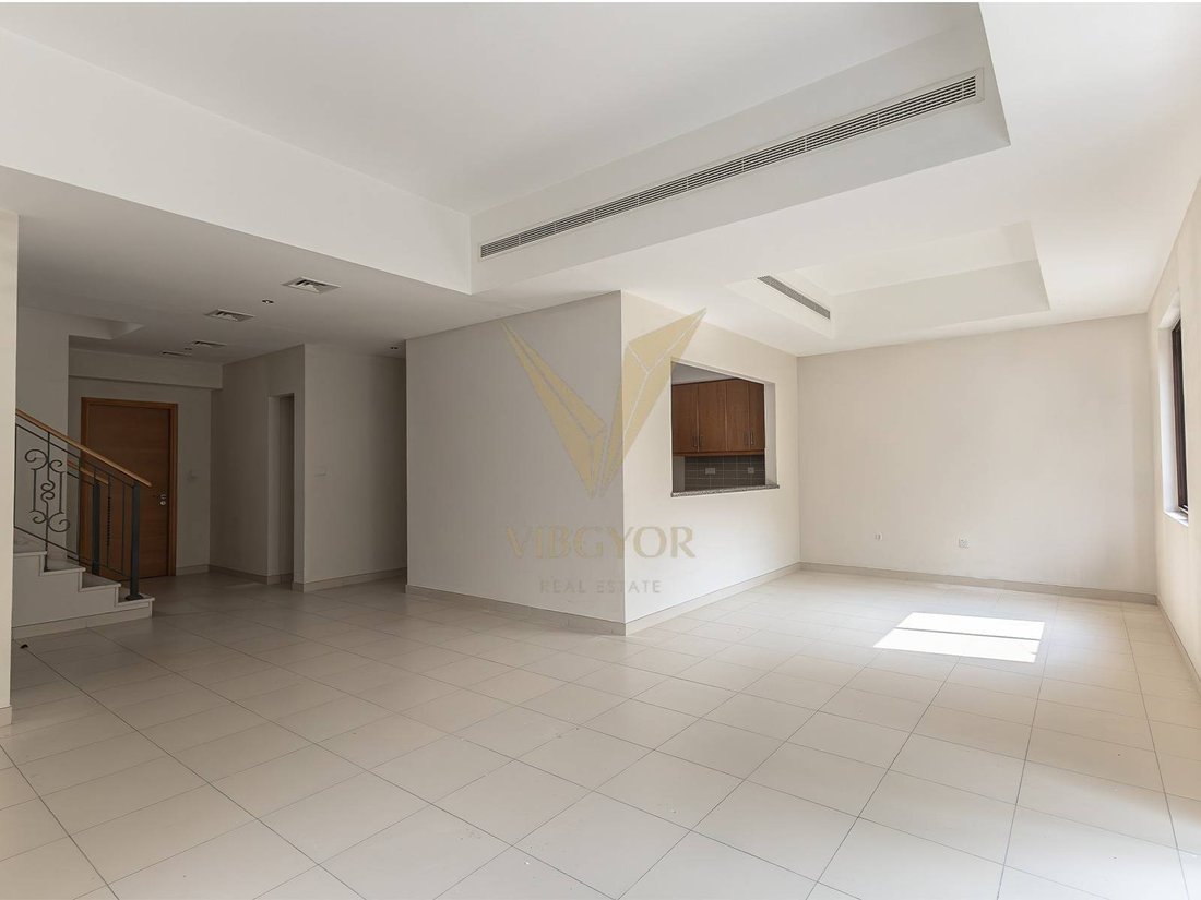 Townhouse in Reem, Dubai, United Arab Emirates 4 - 17571140