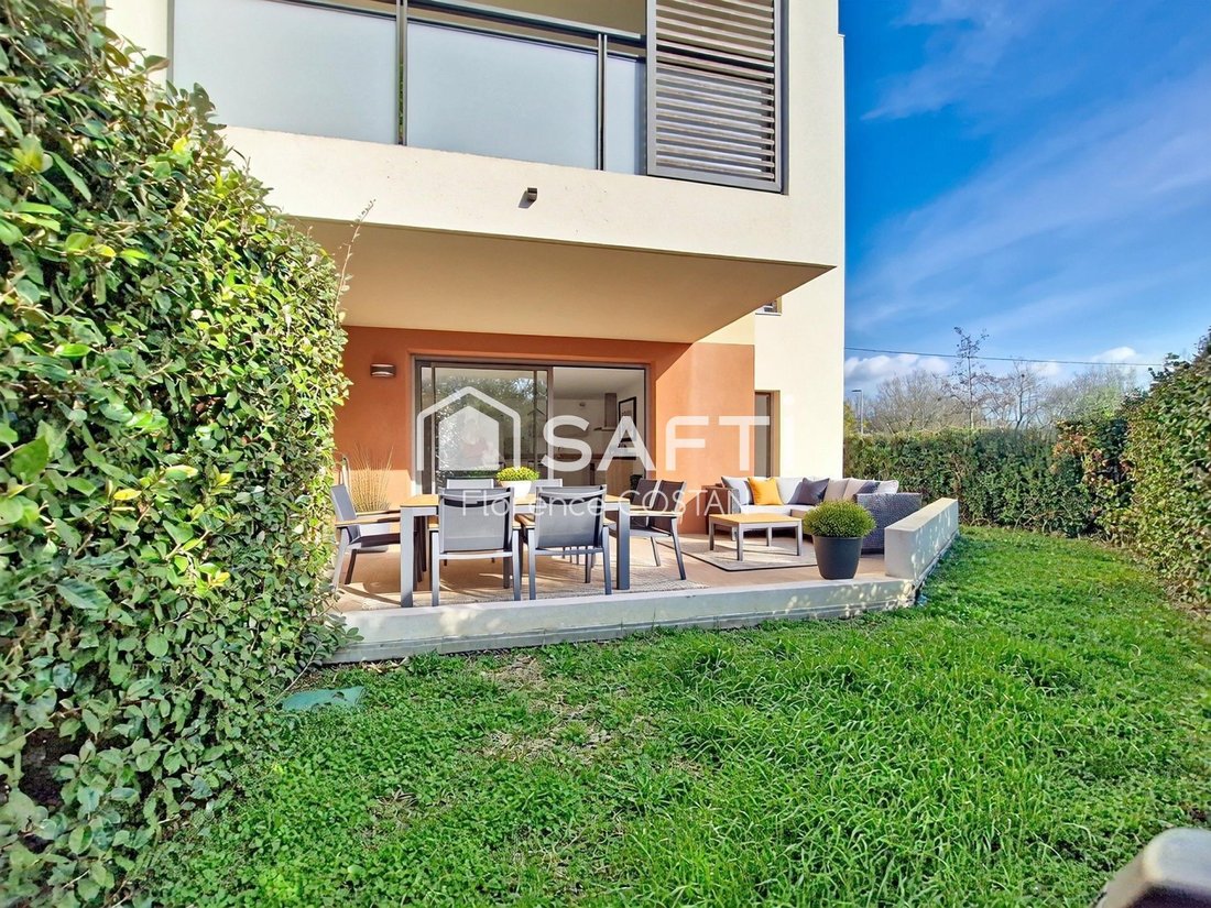 Apartment in Granettes-Jauberte-Sainte Anne, Aix-en-Provence, France 1 - 17559211
