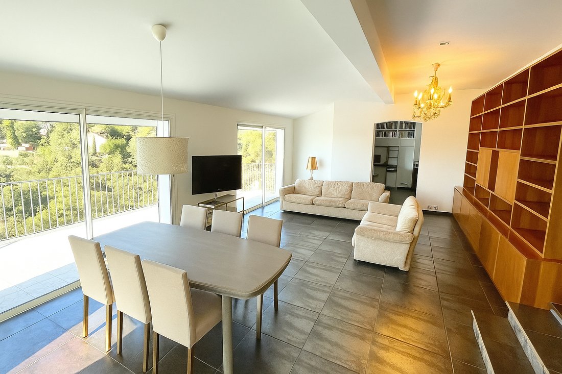 Villa in La Londe-les-Maures, Provence-Alpes-Côte d'Azur, France 5 - 17557934