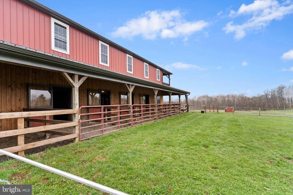 Farm Ranch in Carlisle, Pennsylvania, United States 3 - 17570958