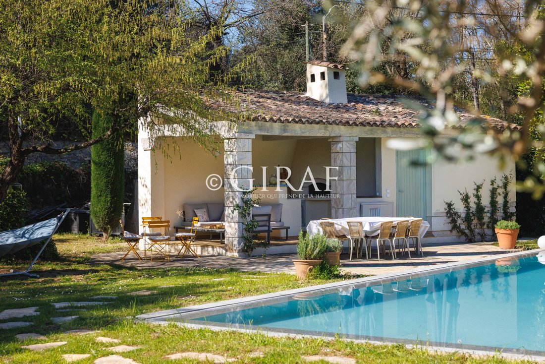 Villa in Saint-Paul-de-Vence, Provence-Alpes-Côte d'Azur, France 3 - 17565975