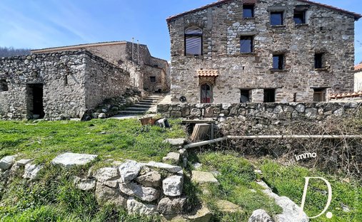House in Amélie-les-Bains-Palalda, Occitania, France 1