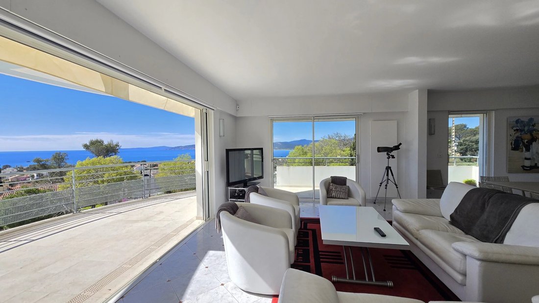 Apartment in Aiguebonne, Saint-Raphaël, France 1 - 17359731