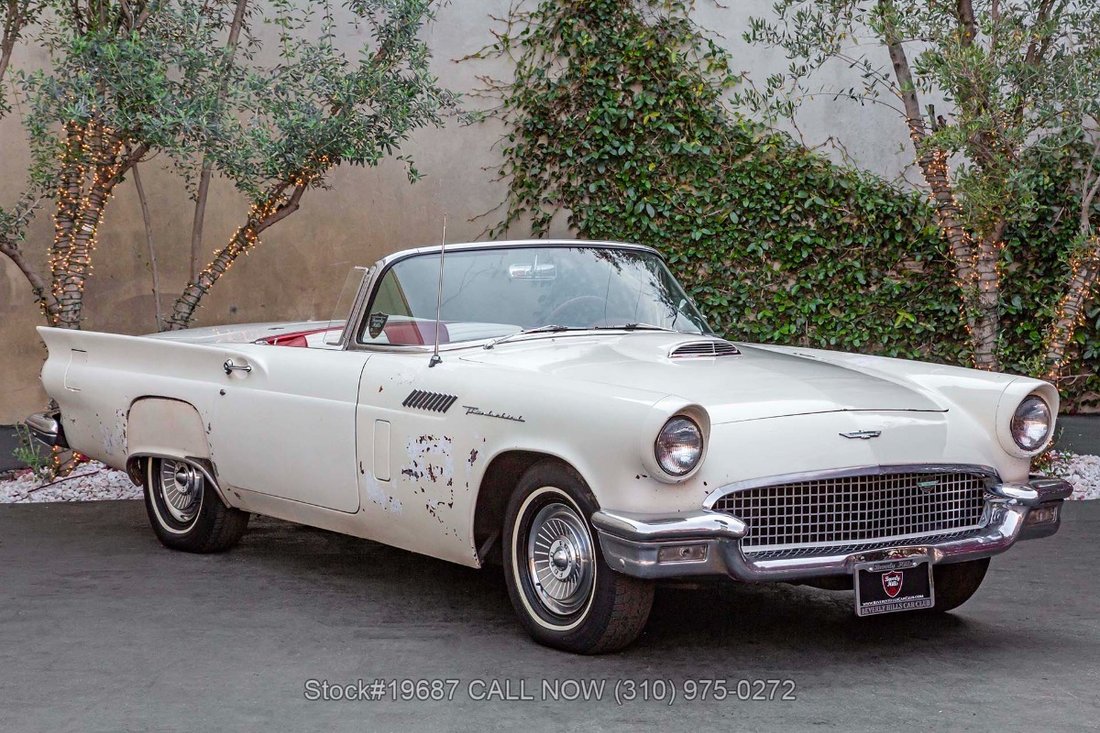 Ford Thunderbird in Los Angeles, CA 1 - 17568826