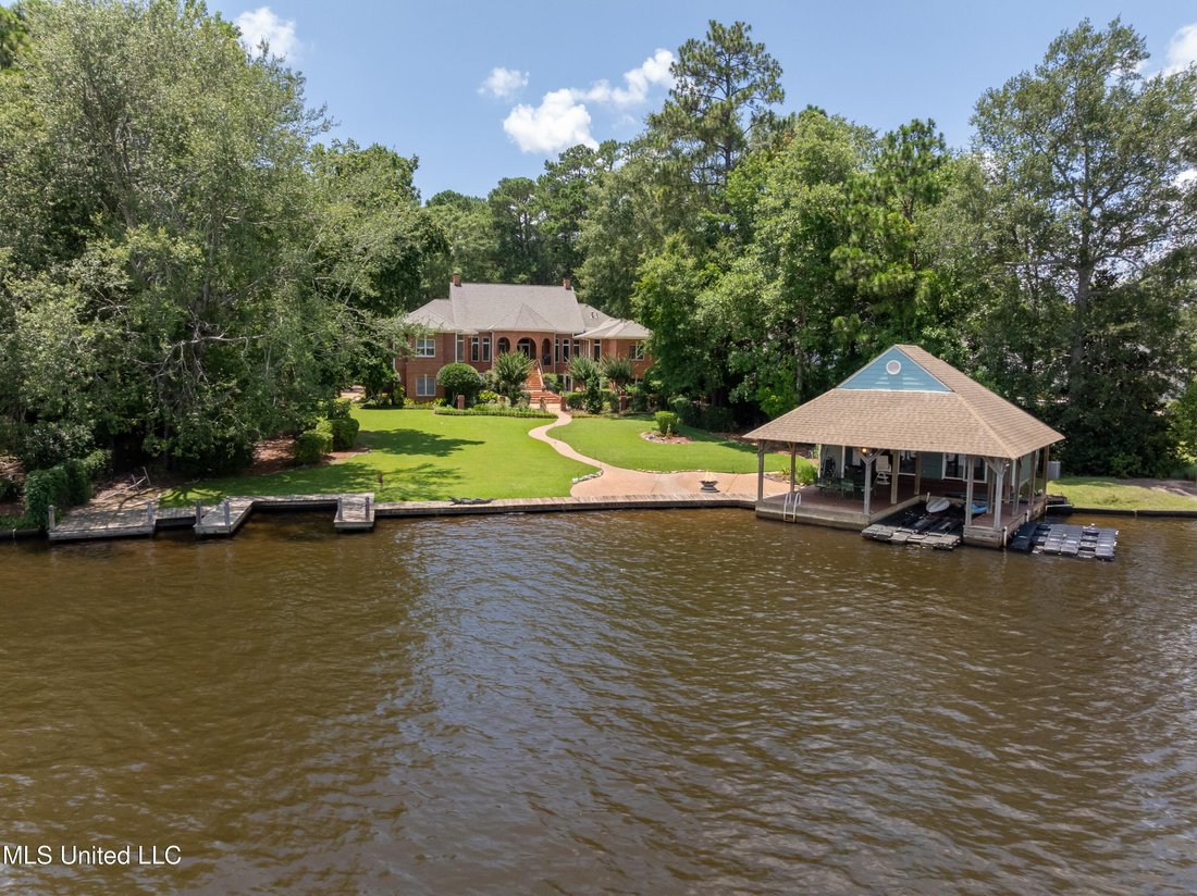 House in Hattiesburg, Mississippi, United States 5 - 17557353