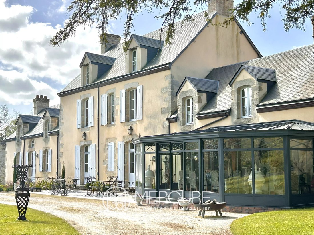 Estate in Saint-Denis-sur-Sarthon, Normandy, France 2 - 17558204