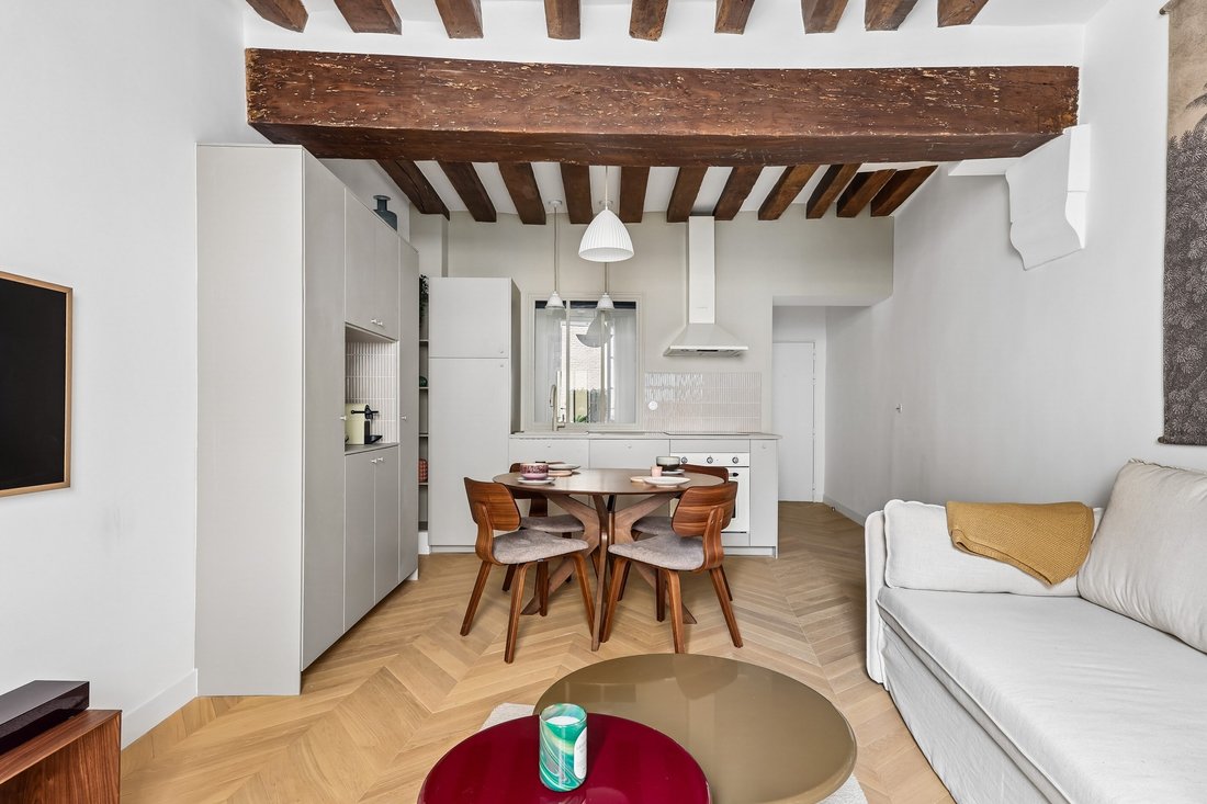 Apartment in Saint Germain des Prés, Paris 6e Arrondissement, Paris 4 - 17563163