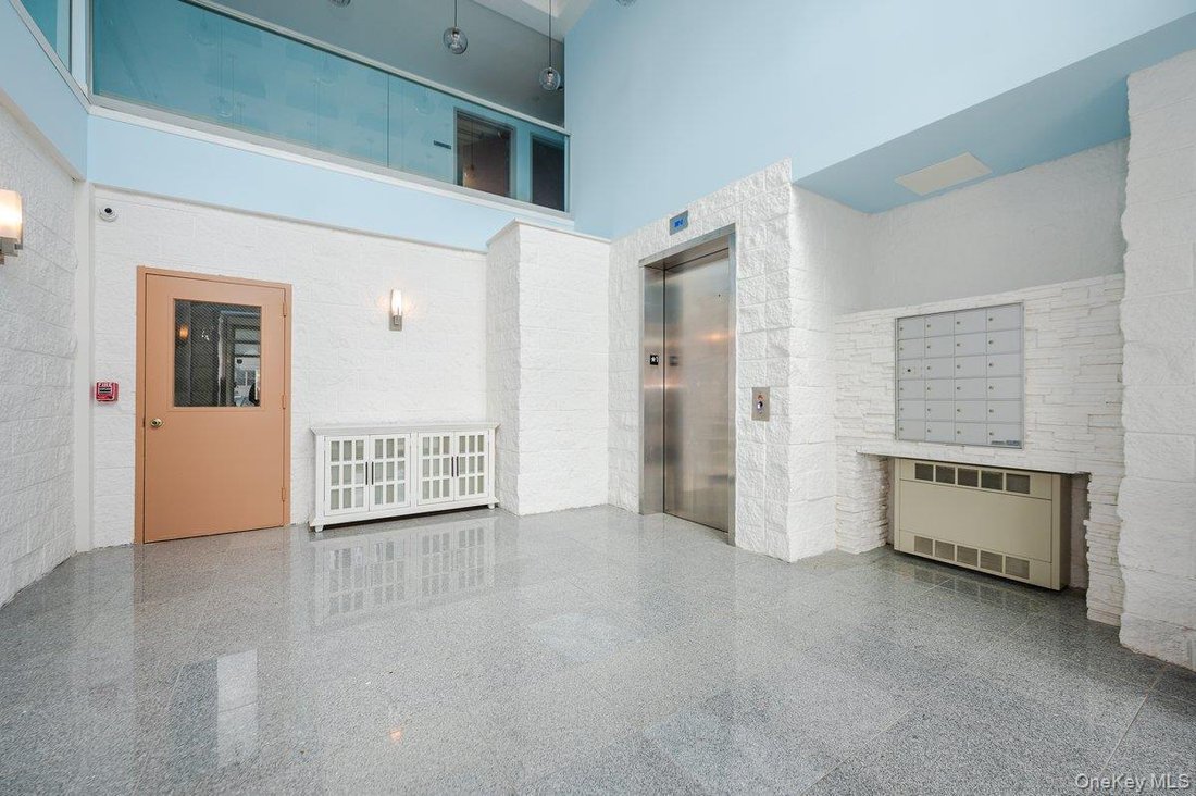 Condo in Long Beach, New York, United States 2 - 17560471