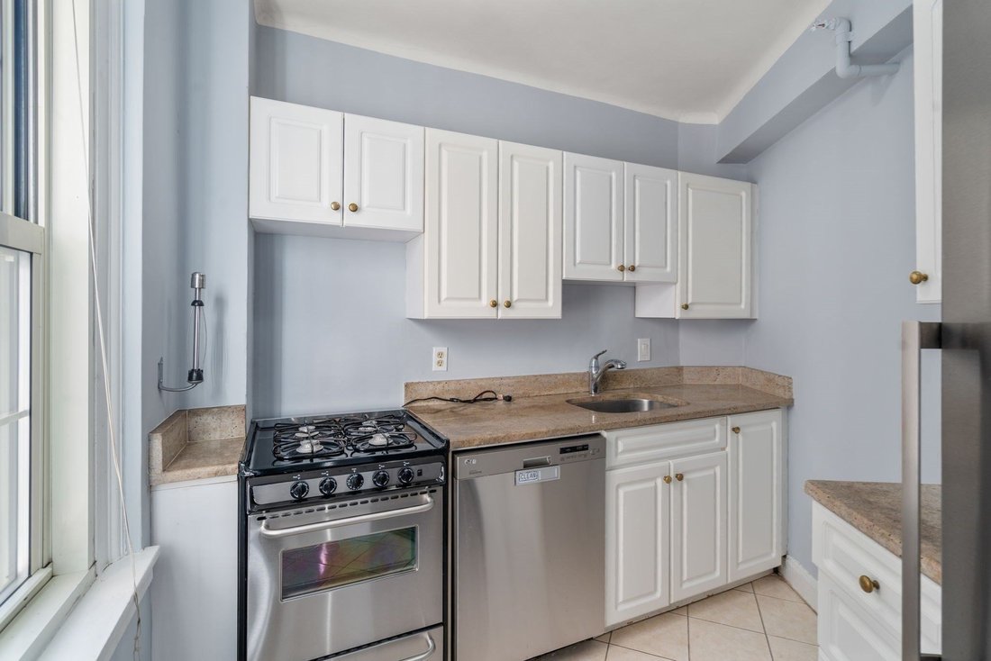 Condo in Brookline, Massachusetts, United States 2 - 17560629